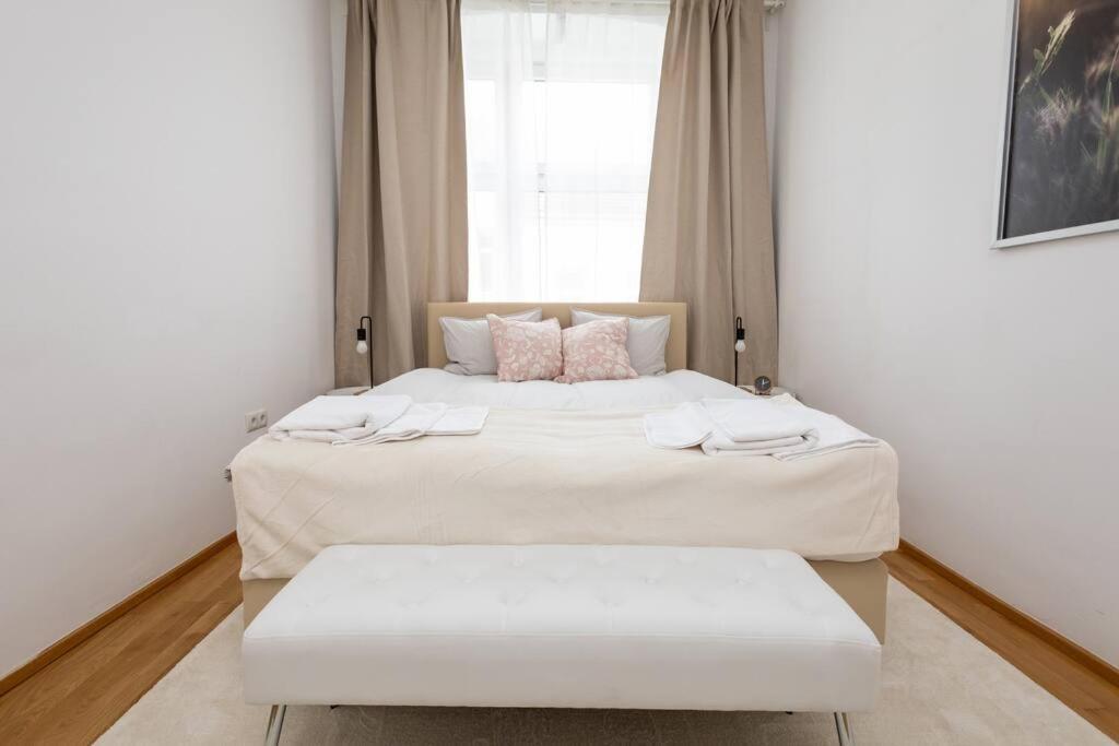 Orestaliving - 2Br On The Danube Canal Viena Exterior foto