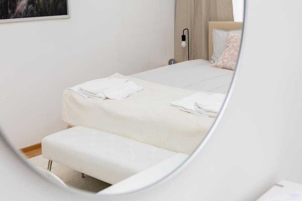 Orestaliving - 2Br On The Danube Canal Viena Exterior foto